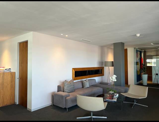 3,480.50M² OFFICE TO LET IN MOWBRAY